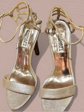 Badgley Mischka Tan Strappy Heels